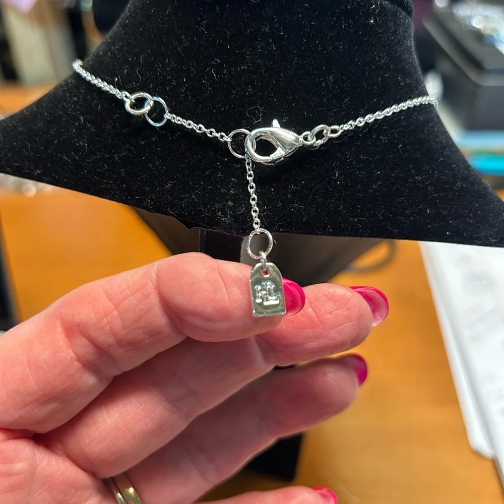 Elegant Silver Necklace